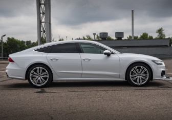 Подержанный автомобиль Audi A7 2018 года (4 фото)