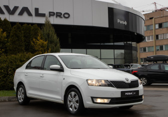 Подержанный автомобиль Skoda Rapid Liftback 2016 года (2 фото)