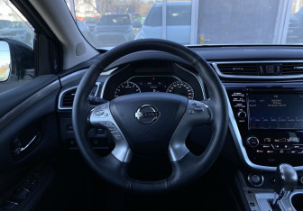 Подержанный автомобиль Nissan Murano Suv 2021 года (15 фото)