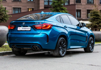 Подержанный автомобиль BMW X6 M 2016 года (5 фото)