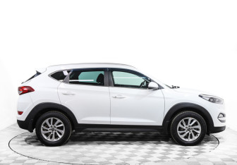 Подержанный автомобиль Hyundai Tucson 2017 года (4 фото)