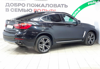 Подержанный автомобиль BMW X6 2016 года (4 фото)