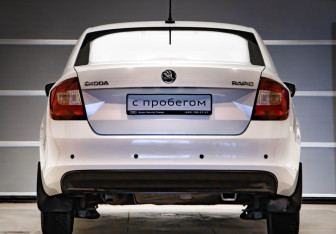 Подержанный автомобиль Skoda Rapid Liftback 2019 года (5 фото)