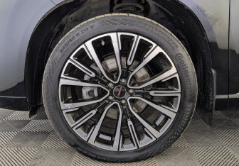 Подержанный автомобиль Exeed VX 2022 года (12 фото)