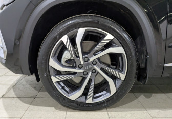 Подержанный автомобиль Geely Monjaro 2024 года (12 фото)