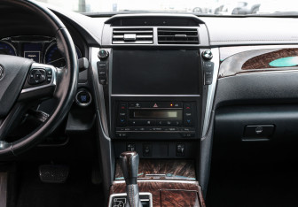 Подержанный автомобиль Toyota Camry Sedan 2017 года (14 фото)