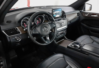 Подержанный автомобиль Mercedes-Benz GLE 2016 года (7 фото)