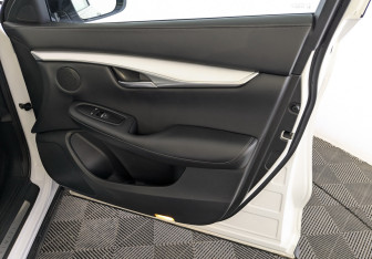 Подержанный автомобиль Infiniti QX50 2019 года (26 фото)