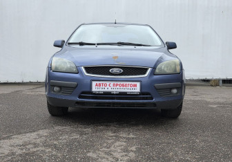 Подержанный автомобиль Ford Focus Sedan 2005 года (2 фото)