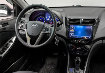 Подержанный автомобиль Hyundai Solaris Sedan 2016 года (26 фото)