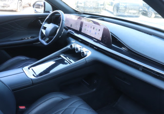 Подержанный автомобиль Exeed RX 2024 года (9 фото)