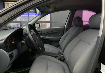 Подержанный автомобиль Nissan Almera Classic 2006 года (17 фото)