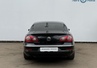 Подержанный автомобиль Volkswagen Passat CC 2011 года (6 фото)