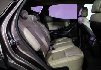 Подержанный автомобиль Hyundai Santa Fe 2012 года (9 фото)