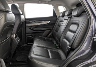 Подержанный автомобиль Exeed LX 2022 года (15 фото)