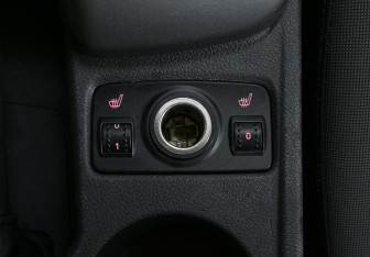 Подержанный автомобиль Ford Focus Hatchback 2012 года (17 фото)