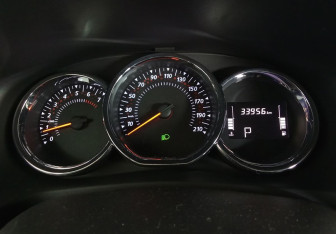 Подержанный автомобиль Renault Sandero 2021 года (13 фото)