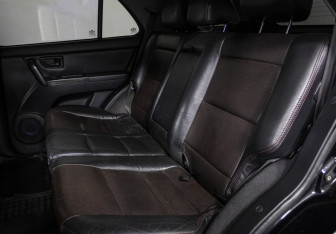 Подержанный автомобиль Kia Sorento 2007 года (13 фото)