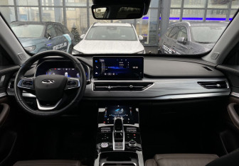 Подержанный автомобиль Chery Tiggo 8 Pro 2022 года (11 фото)