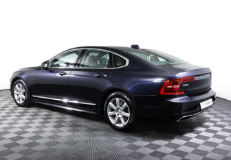 Подержанный автомобиль Volvo S90 2018 года (7 фото)