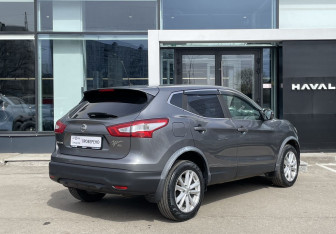 Подержанный автомобиль Nissan Qashqai 2016 года (5 фото)