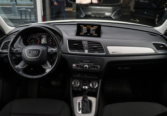 Подержанный автомобиль Audi Q3 2013 года (9 фото)