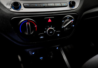 Подержанный автомобиль Hyundai Solaris Sedan 2021 года (24 фото)