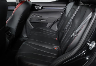 Подержанный автомобиль Haval H3 2024 года (10 фото)