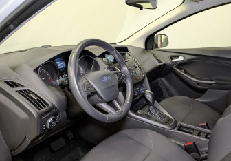 Подержанный автомобиль Ford Focus Sedan 2018 года (16 фото)