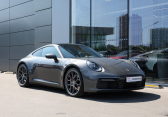 Подержанный автомобиль Porsche 911 Coupe 2021 года (3 фото)