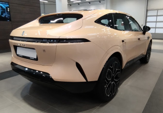 Новый Avatr 11 2025 (2 фото)