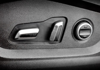 Подержанный автомобиль Exeed LX 2022 года (21 фото)