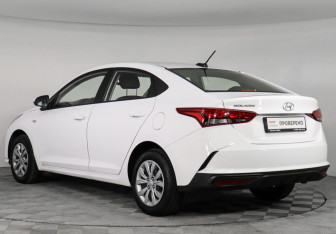 Подержанный автомобиль Hyundai Solaris Sedan 2021 года (7 фото)