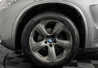 Подержанный автомобиль BMW X5 2018 года (7 фото)