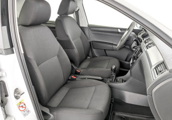 Подержанный автомобиль Skoda Rapid Liftback 2019 года (23 фото)