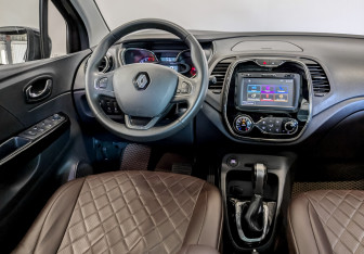 Подержанный автомобиль Renault Kaptur 2018 года (26 фото)