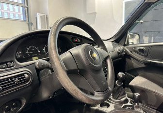 Подержанный автомобиль Chevrolet Niva 2018 года (12 фото)