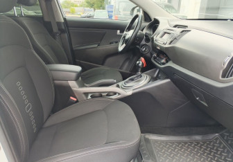 Подержанный автомобиль Kia Sportage 2014 года (10 фото)