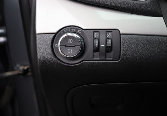 Подержанный автомобиль Opel Mokka 2014 года (17 фото)