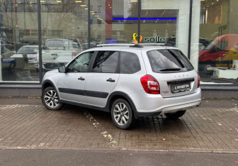 Подержанный автомобиль LADA (ВАЗ) Granta Wagon 2022 года (6 фото)