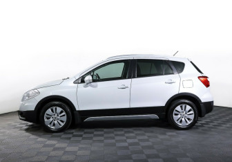 Подержанный автомобиль Suzuki SX4 Hatchback 2014 года (3 фото)