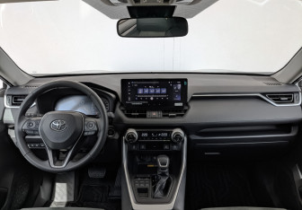 Новый Toyota RAV4 2025 (14 фото)