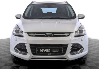 Подержанный автомобиль Ford Kuga 2013 года (2 фото)