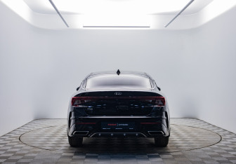 Подержанный автомобиль Kia K5 2021 года (6 фото)