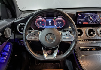 Подержанный автомобиль Mercedes-Benz GLC Coupe 2021 года (22 фото)
