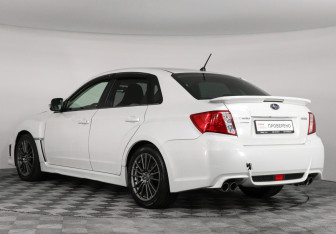 Подержанный автомобиль Subaru Impreza WRX Sedan 2011 года (7 фото)