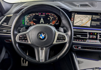 Подержанный автомобиль BMW X6 2020 года (23 фото)