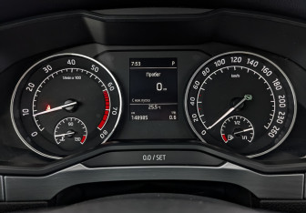 Подержанный автомобиль Skoda Superb Liftback 2017 года (16 фото)