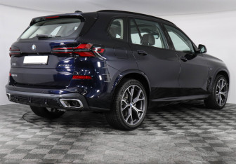 Новый BMW X5 2025 (2 фото)