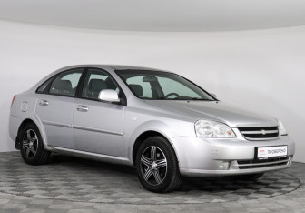 Подержанный автомобиль Chevrolet Lacetti Sedan 2011 года (2 фото)